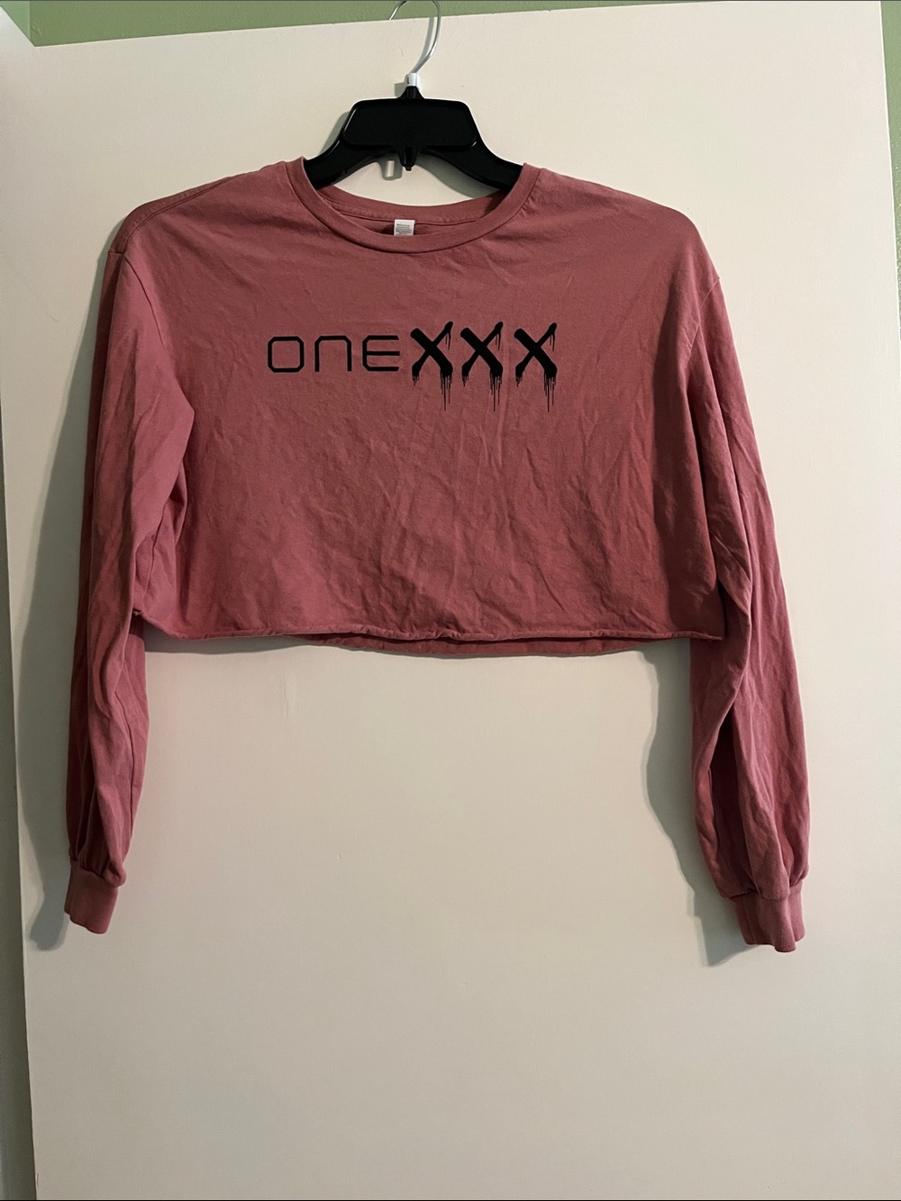 Onex Cropped Long-Sleeve Tee in Dusty Rose with Black Logo